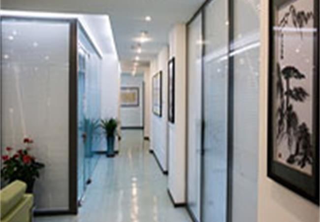 合肥辦公室隔斷如何選購(gòu)？辦公室隔斷發(fā)展趨勢(shì)