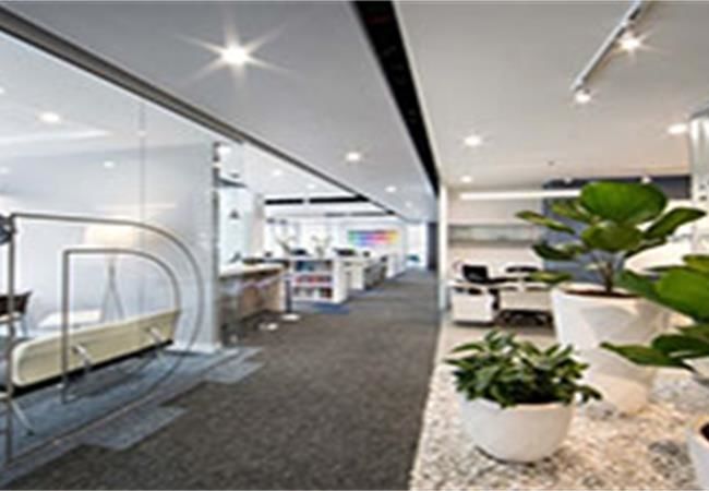 合肥辦公室裝修中玻璃隔斷有哪些區(qū)別？如何選擇？