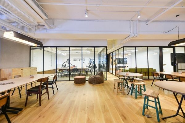 開放式簡約辦公室裝修設計案例