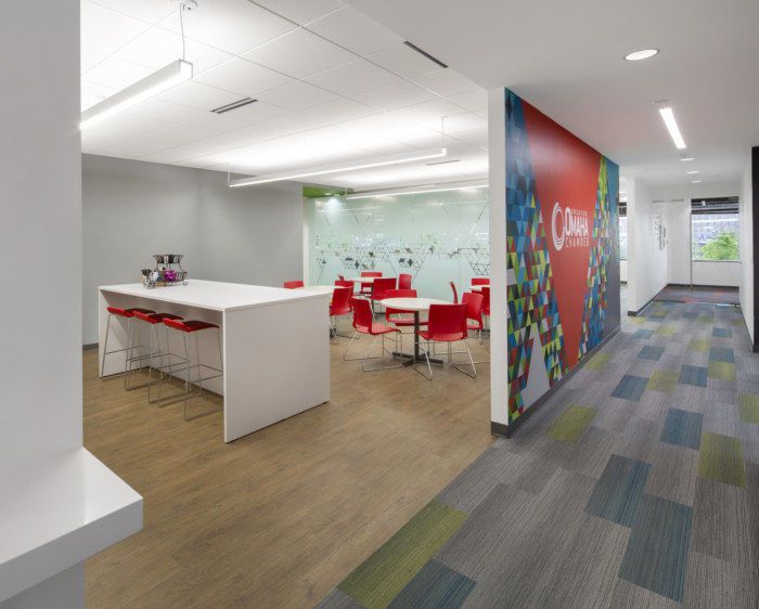 合肥辦公室設(shè)計(jì)公司哪家好,卓創(chuàng)裝飾專業(yè)做工裝