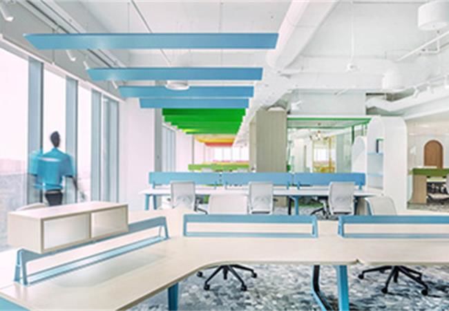 合肥辦公室裝修設(shè)計(jì)公司用靚麗動(dòng)感的色彩帶來(lái)強(qiáng)烈的視覺(jué)沖擊