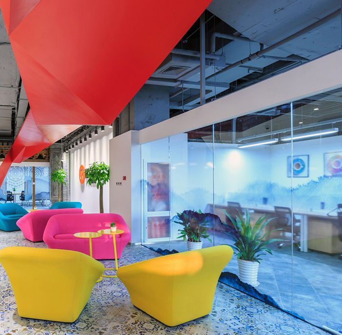 合肥辦公室裝修設(shè)計(jì)如何在工廠風(fēng)基礎(chǔ)上增添潮流感 