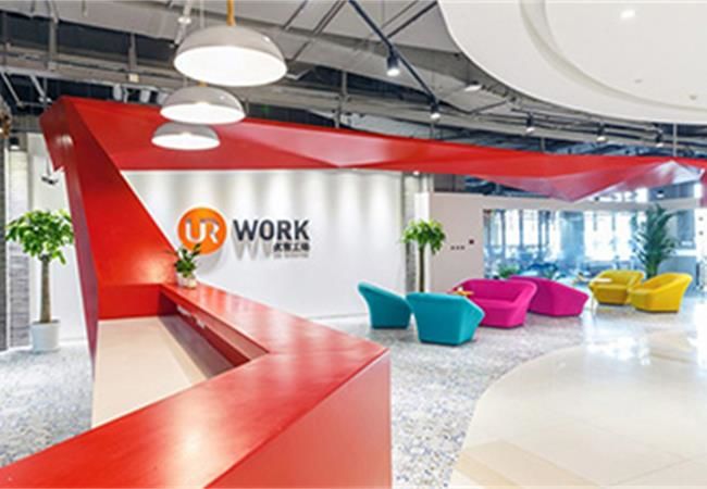 時尚前衛(wèi)的辦公室裝修設(shè)計用創(chuàng)意舞動空間旋律