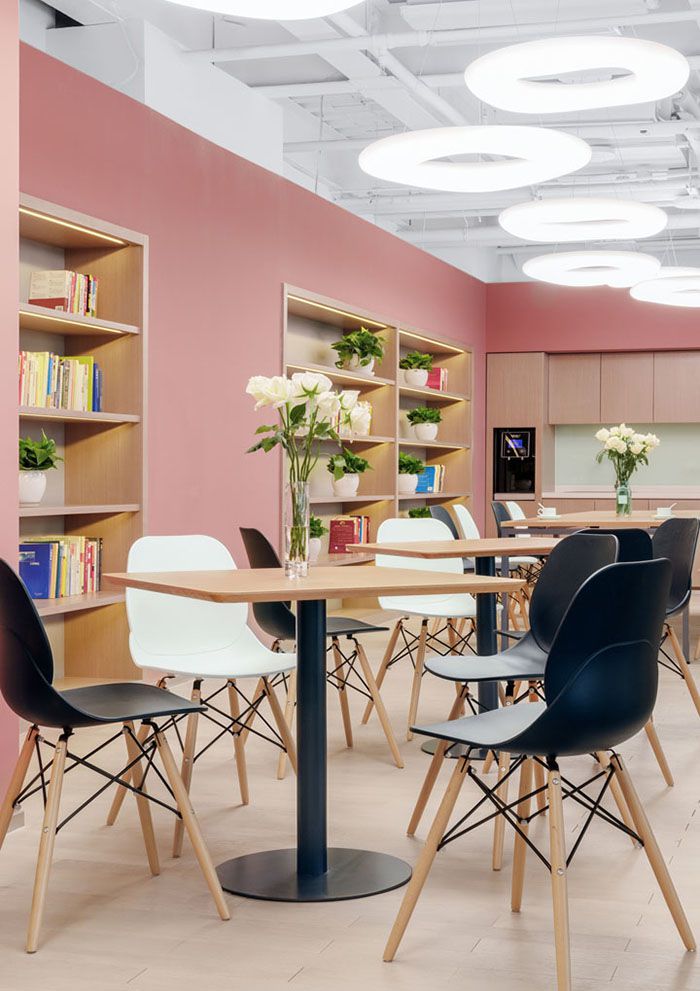 1000平米簡約辦公室裝修效果圖,傳媒公司辦公室裝修案例效果圖