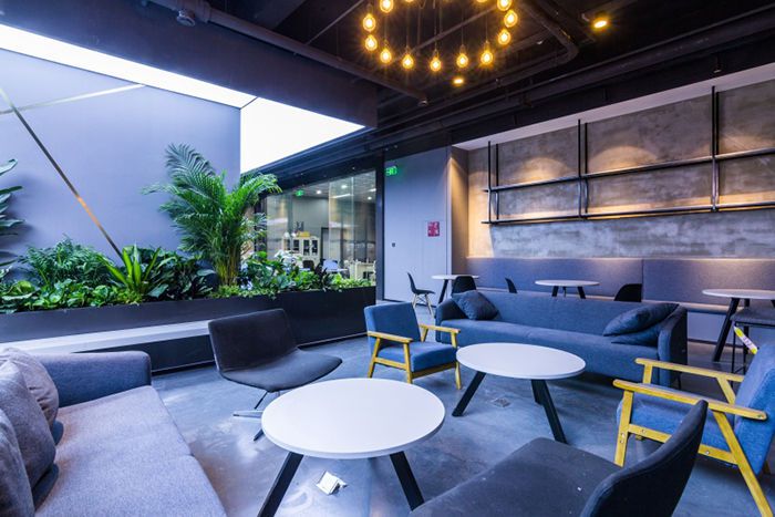 開(kāi)放式科技公司辦公室休閑區(qū)裝修效果圖