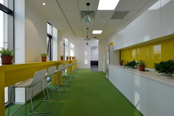 辦公室裝修休閑區(qū)設(shè)計(jì)效果圖