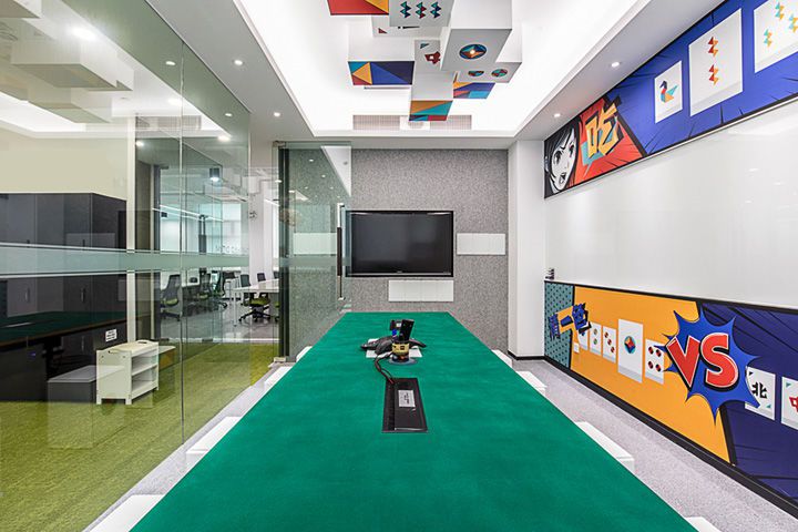 1000平方電子信息辦公室裝修設(shè)計案例效果圖