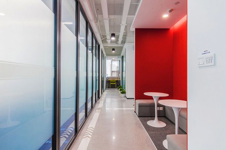 辦公室裝修費用要多少?1000平的大辦公室裝修效果圖哪里有?