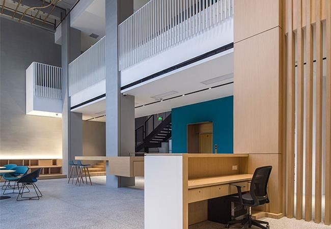 合肥辦公室裝修前臺(tái)設(shè)計(jì)應(yīng)注意什么事項(xiàng)