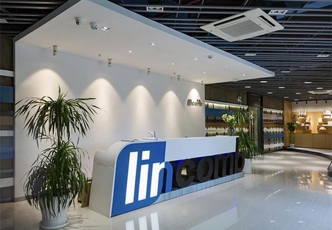 合肥辦公室前臺裝修效果圖的設計展現(xiàn)