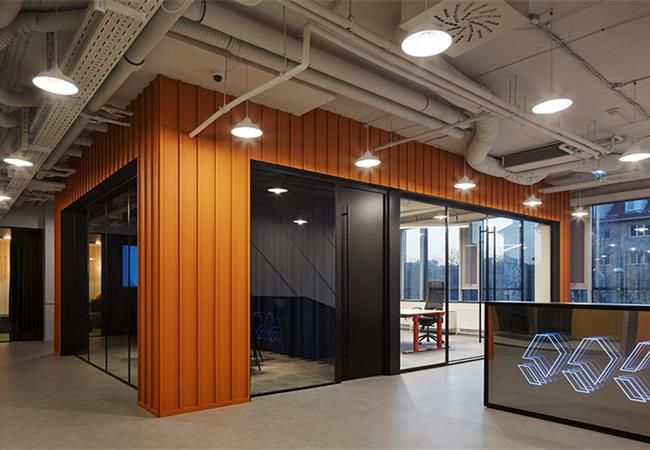 合肥辦公室裝修如何利用燈光來(lái)提升整體的效果