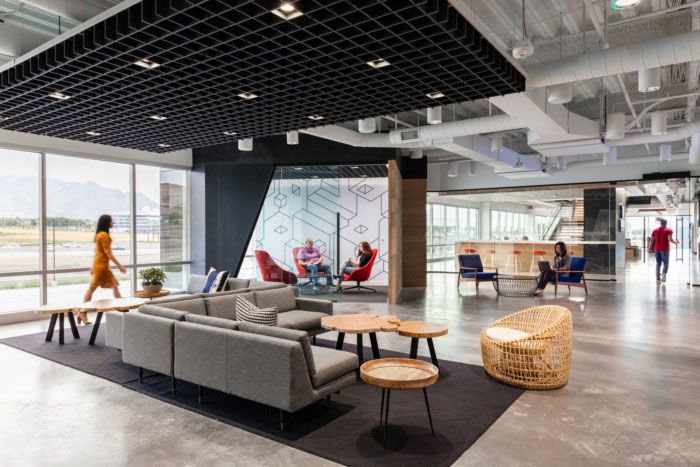 物流公司辦公室裝修施工