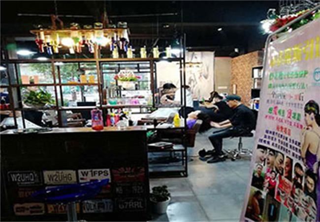 合肥100平方爵士發(fā)型社美發(fā)店裝修設(shè)計(jì)案例