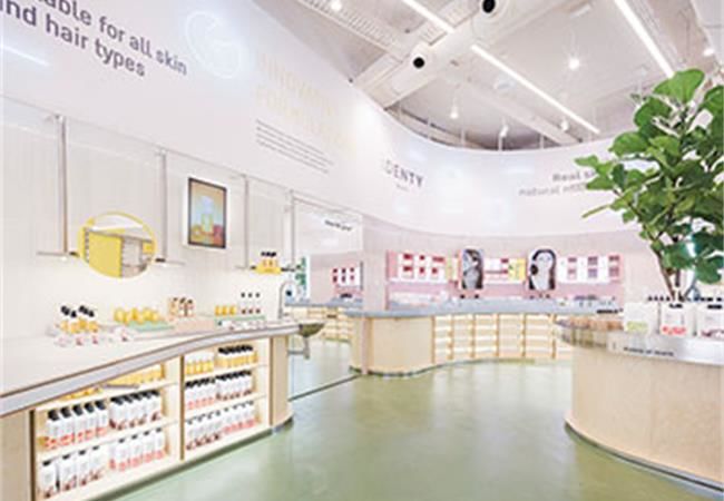 合肥專(zhuān)賣(mài)店裝修，化妝品店裝修怎么設(shè)計(jì)？