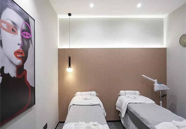 多元素的合肥美容店店面裝修設計