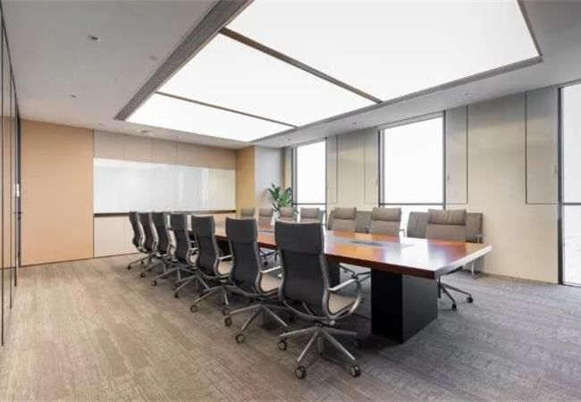 你知道簡約型的合肥辦公室空間裝修，有哪些特征嗎