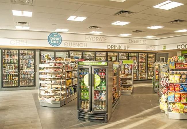 充滿自由自在的氣息的合肥便利店裝修設(shè)計