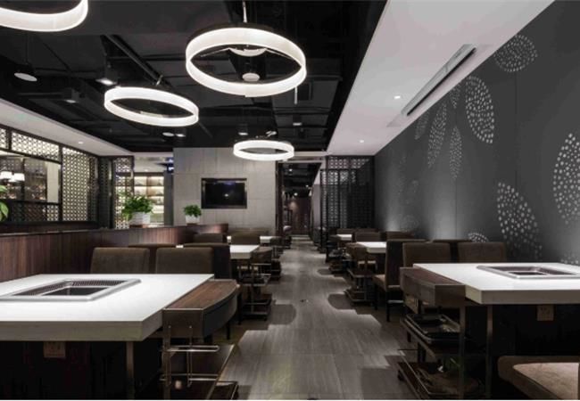 精致的合肥火鍋店裝修，在運(yùn)用時(shí)，更是一種享受