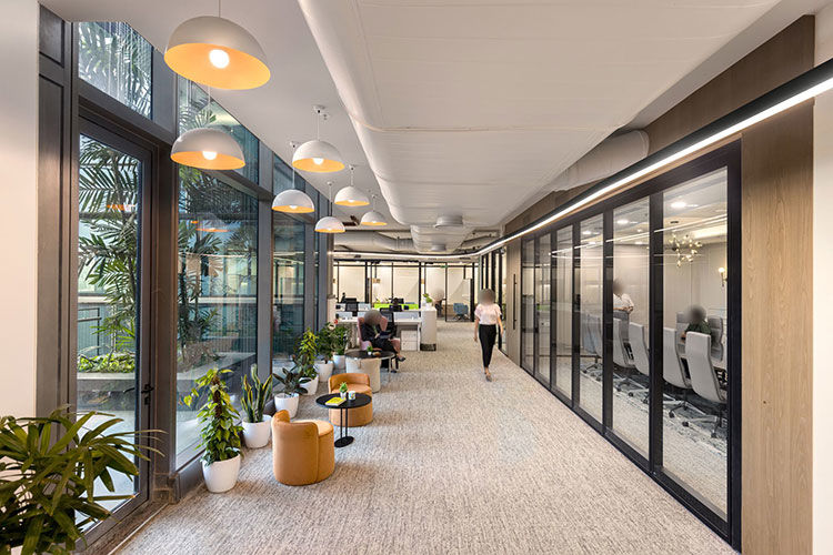 合肥裝修公司分享,平衡功能與美學(xué)的企業(yè)實(shí)驗(yàn)室辦公室設(shè)計(jì) 合肥裝修公司分享,平衡功能與美學(xué)的企業(yè)實(shí)驗(yàn)室辦公室設(shè)計(jì)