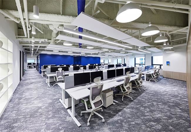 廠房辦公室裝修鋪設(shè)地毯和PVC地板選購要點